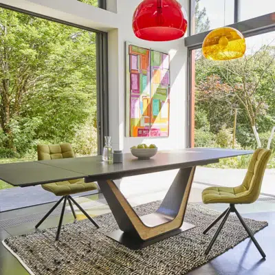 Recevez sans compter avec une table de salle à manger extensible !