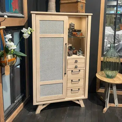 Vitrine 2 portes 1 tiroir 1 niche