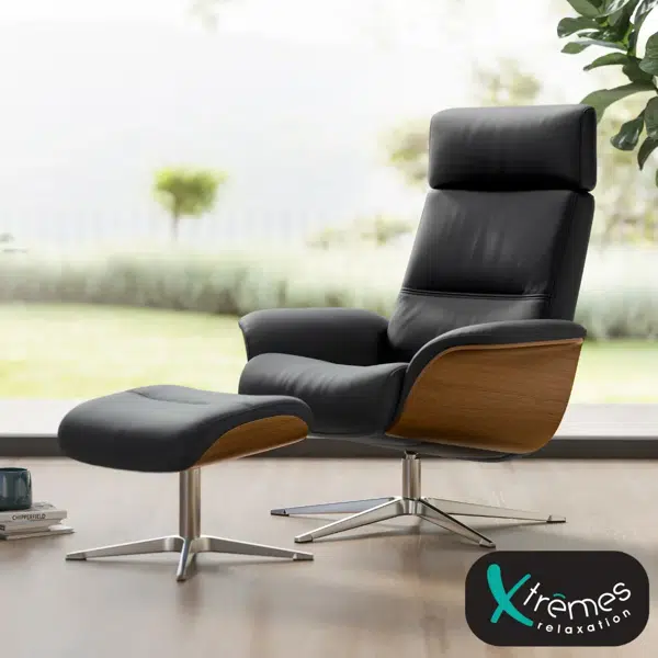 Fauteuil pivotant et pouf